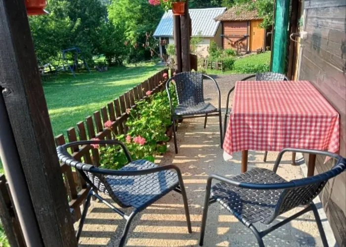 別荘 Vikendica Vucetic Loznica *